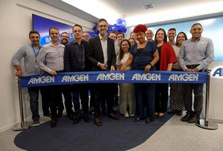 Time Amgen Brasil reunido na inauguração do escritório no Parque da Cidade