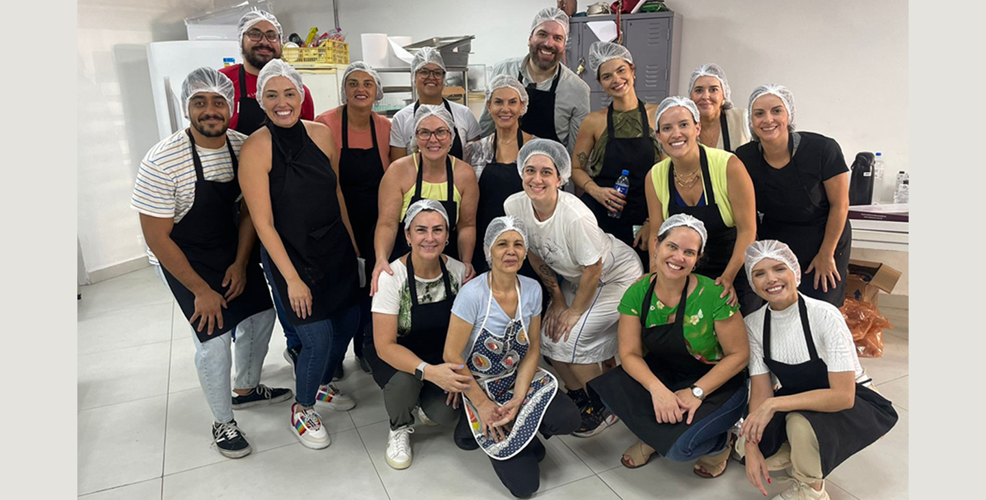 Equipe Amgen em atividade na CASA1